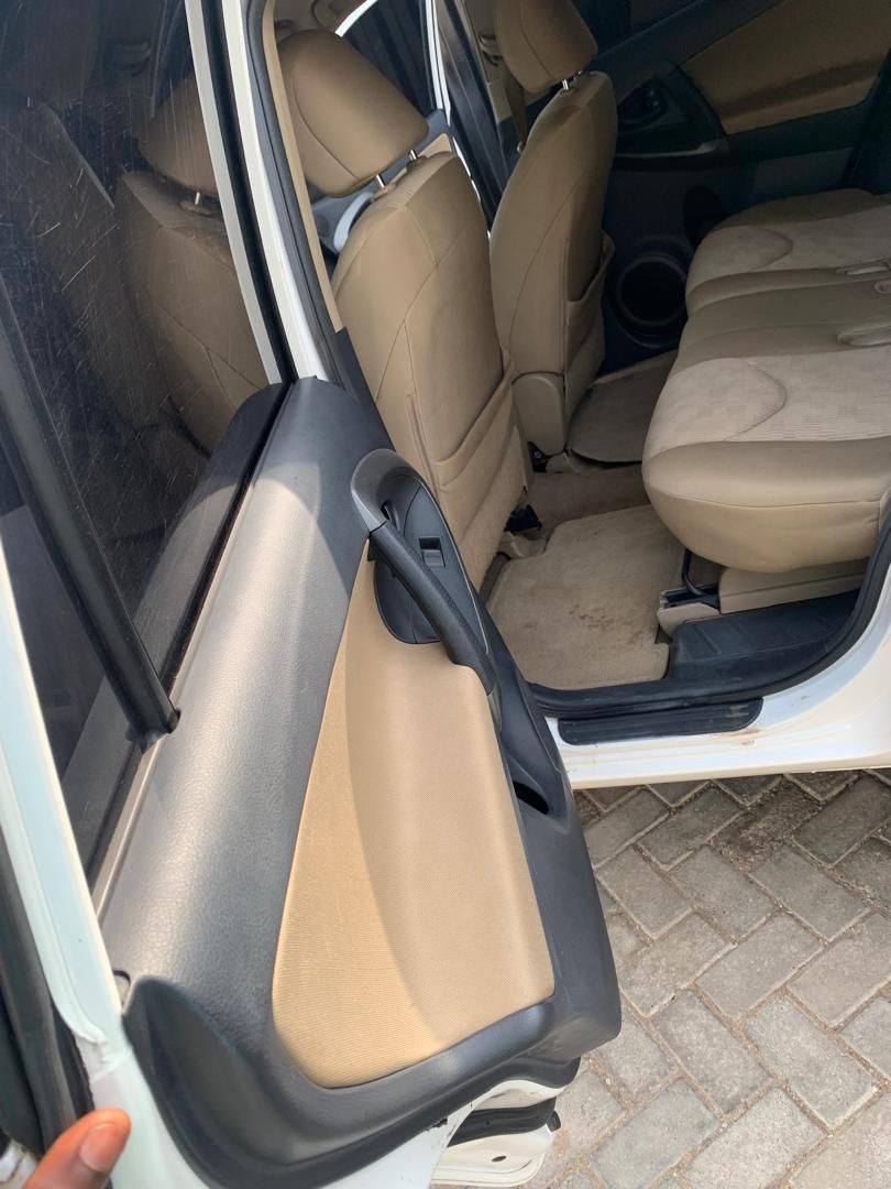 A picture of 2010 Toyota Rav4 Accident free V6 Engine 
