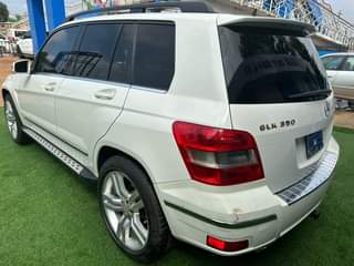 A picture of For Sale BENZ GLK 350 4matic 2010 REGISTERED Super Clean
