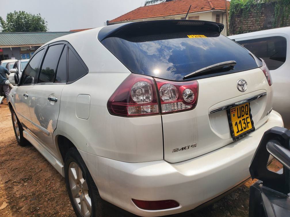 A picture of Toyota Harrier