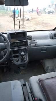 A picture of Hijet keke bus With silent engine Neat interior Gear working