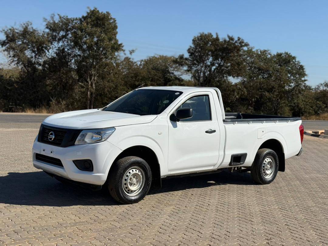 used nissan np300
