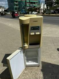 A picture of WATERDISPENSER