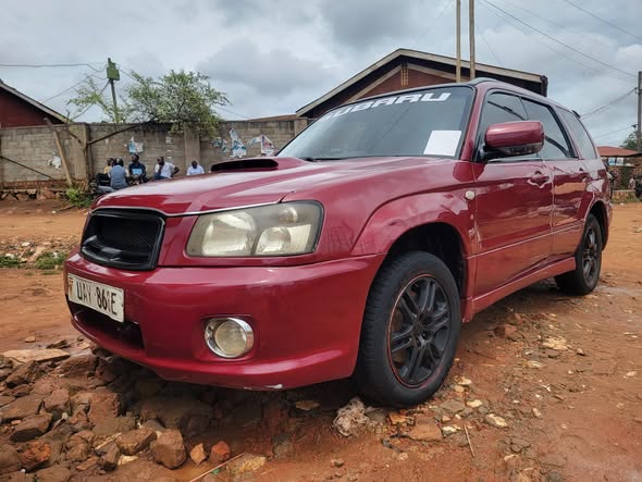 A picture of 2004 Subaru forester 2004