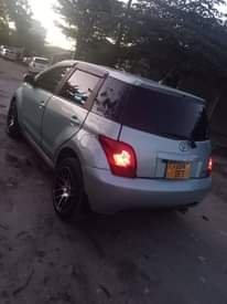 A picture of TOYOTA IST