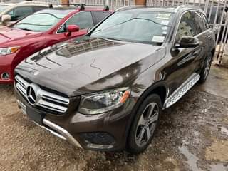 A picture of Foreign used 2017 Mercedes Benz GLC300