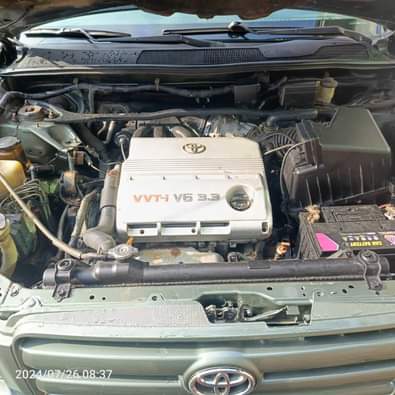 A picture of TOYOTA HIGHLANDER FAST DEAL Model 2005 Catalyst intact Duties duly