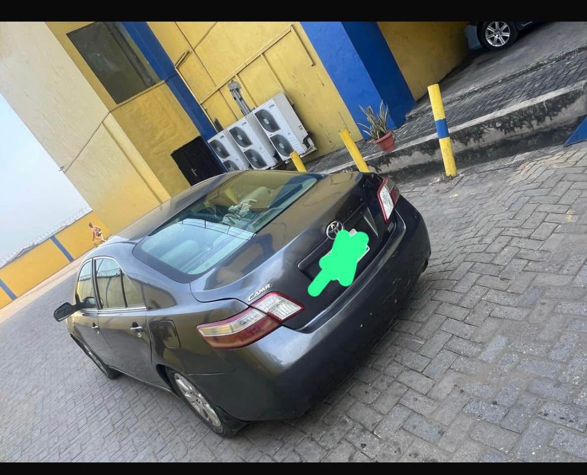 A picture of Toyota Camry hybrid