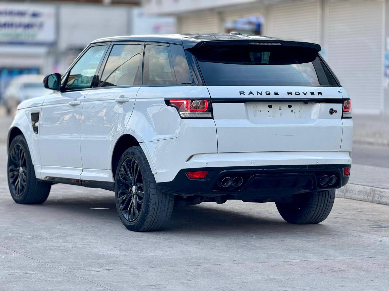 A picture of WhatsApp call 255 76248 3424 2015 RANGE ROVER SPORTS 3.0L