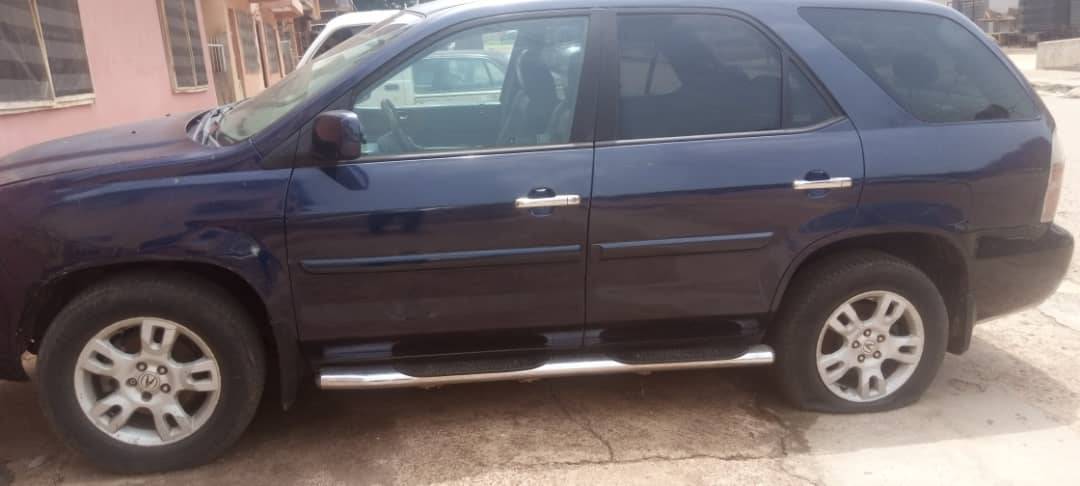 A picture of Car