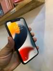 A picture of Iphone 11 full document 0689173466