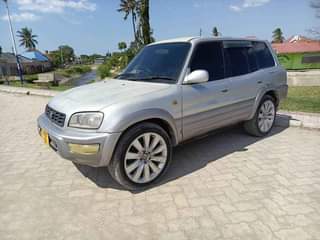 A picture of RAV4 OID 0714058883