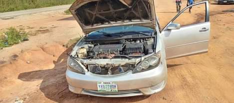 A picture of 2005 Toyota carmy 3000