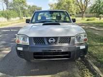 used nissan np300