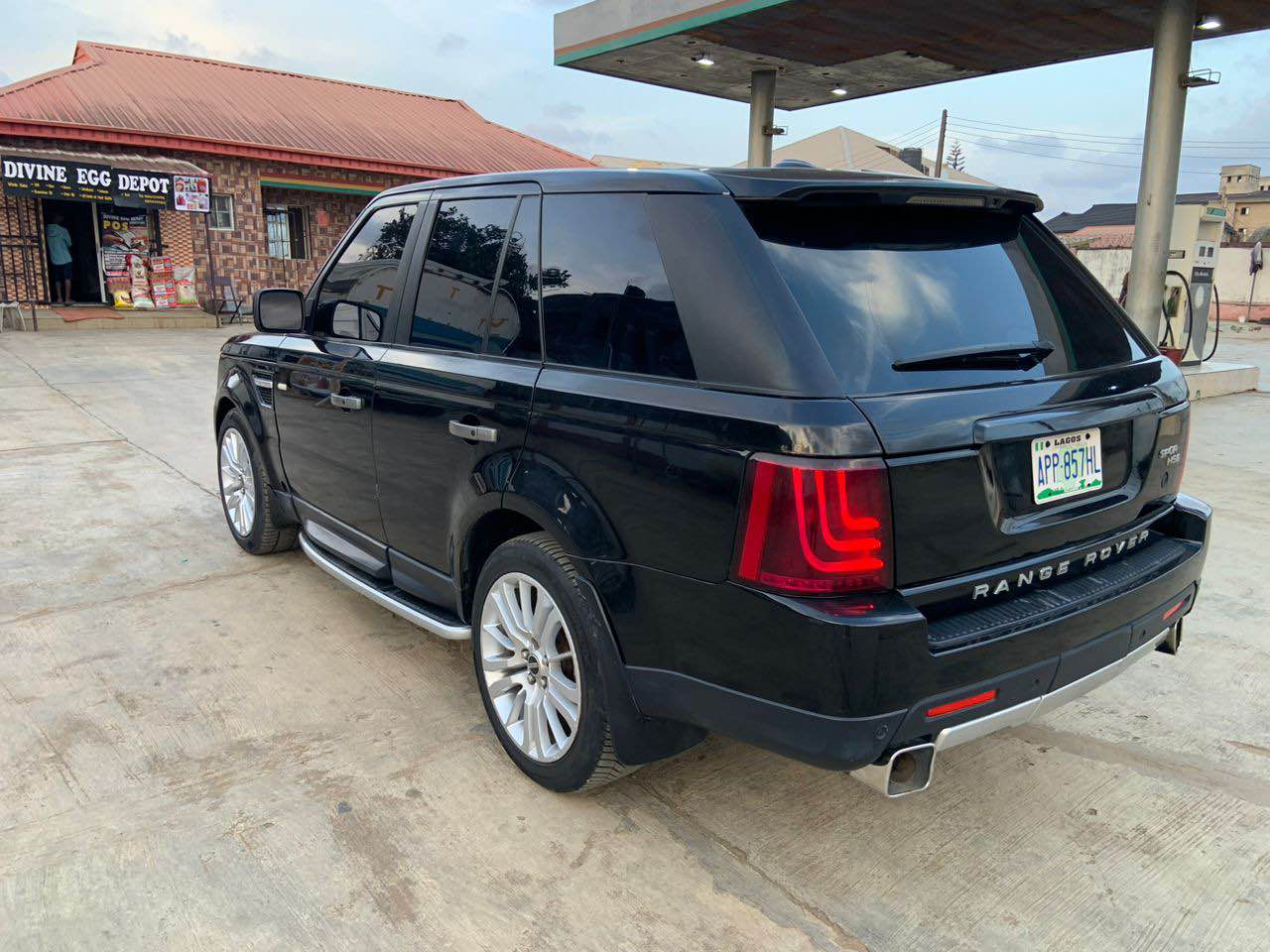 A picture of Land Rover