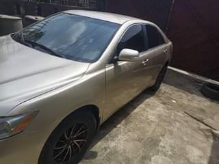 A picture of Destres Toyota Camry 2009 untouched engine with good gear chilling