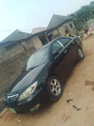 A picture of 04 Toyota Camry big daddy