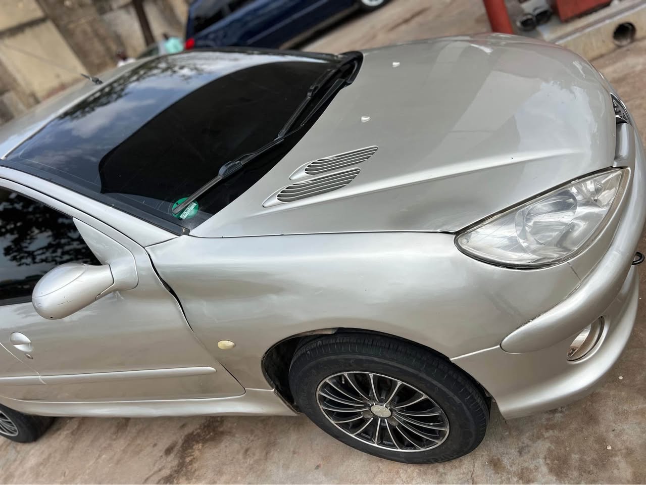 A picture of Peugeot 206 08032145458