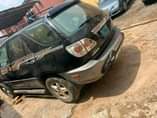 A picture of 2002 LEXUS Rx300