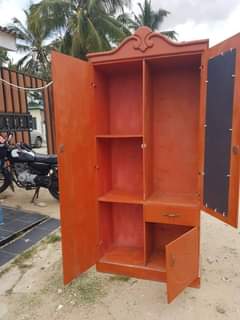 A picture of Kabati Tsh 225 000