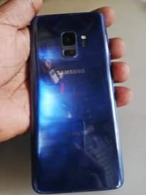 A picture of Samsung S9 for sale 