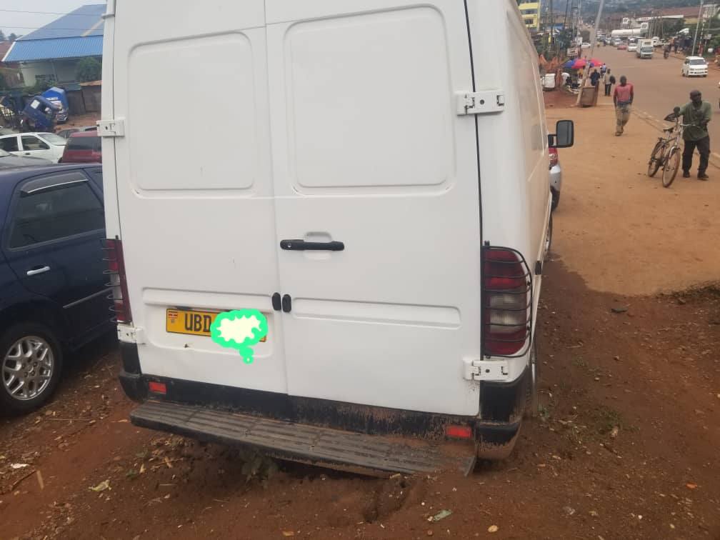 A picture of BENZ CAGO VAN 48M CALL 0701488581 WHATS APP 0776417404