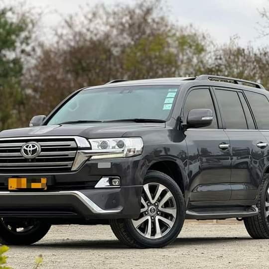 toyota land cruiser