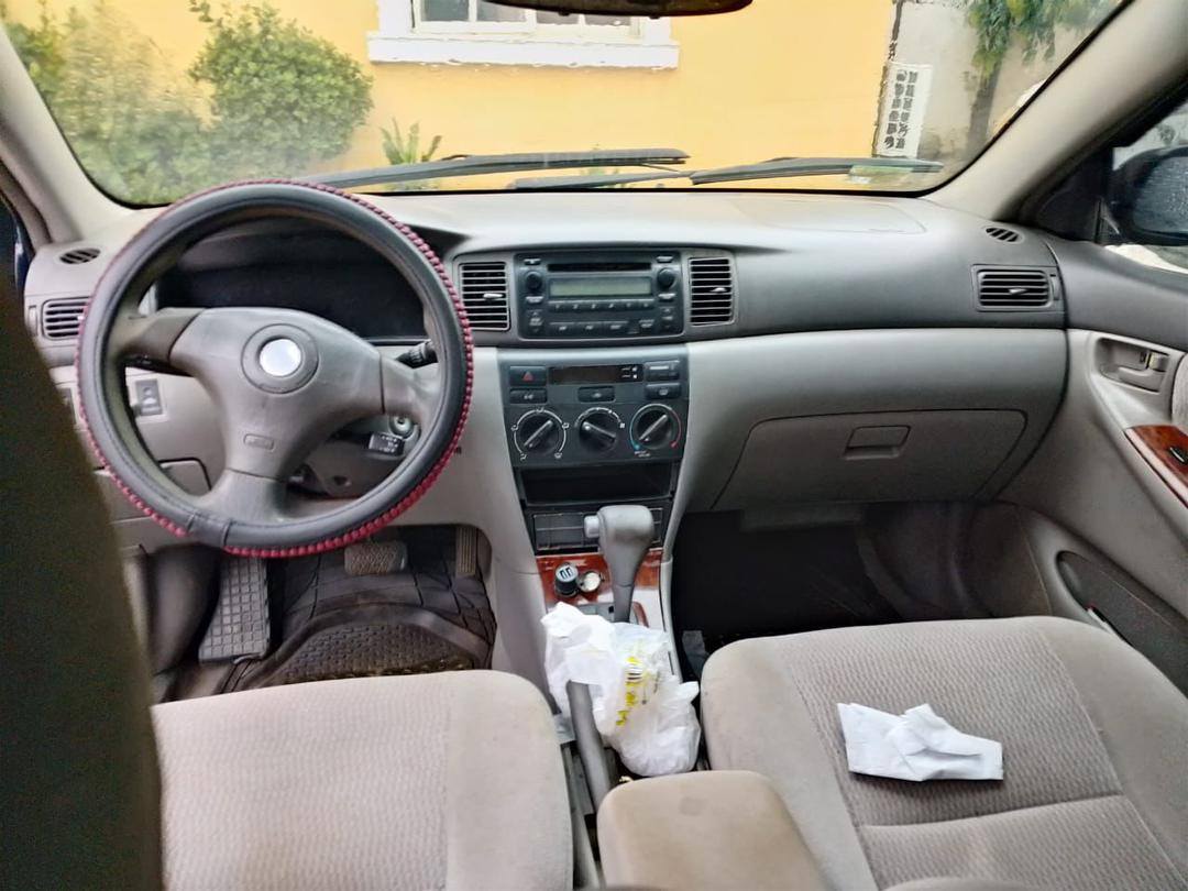 A picture of Toyota corolla Le 2006