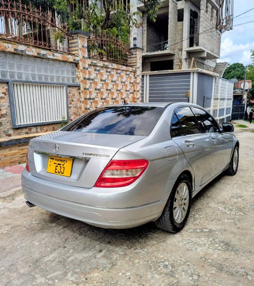A picture of MERCEDES BENZ INAUZWA