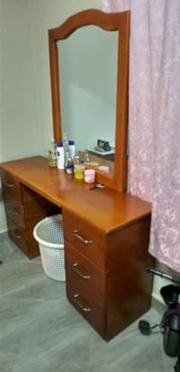 A picture of Dressing Mirror