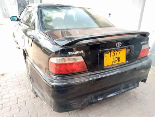 A picture of Toyota chaser avante