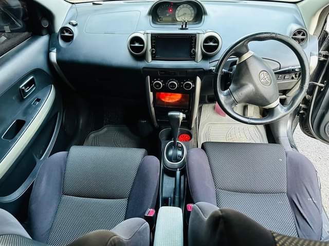 A picture of TOYOTA IST