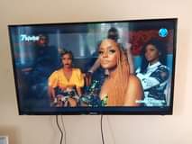 A picture of Hisense tv inch 40 led inapiga Kaz vzr nauza 370000