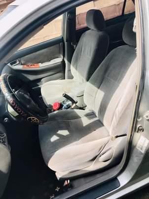 A picture of 2004 model Corolla