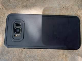 A picture of sammsung s8 gb 64 ram 4