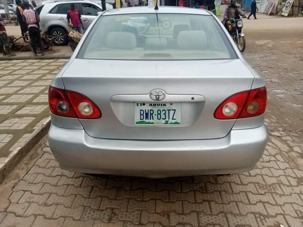 A picture of Toyota corolla 2006 model buy and drive nothing to fit
