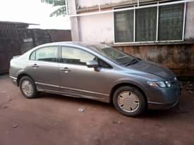 A picture of 2010 honda civic hybrid