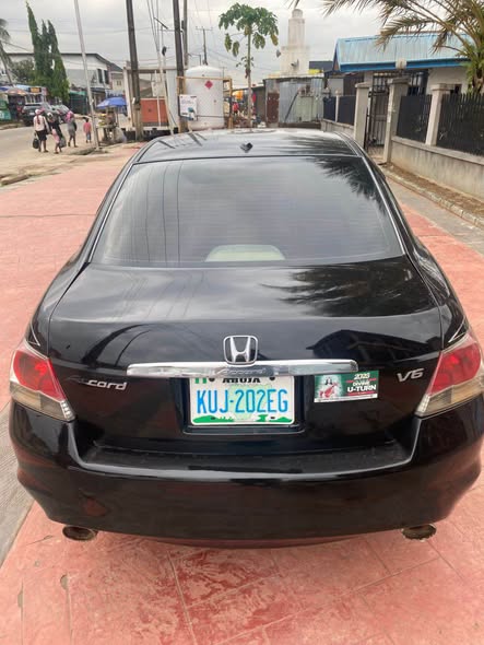 A picture of Honda Accord 2008
