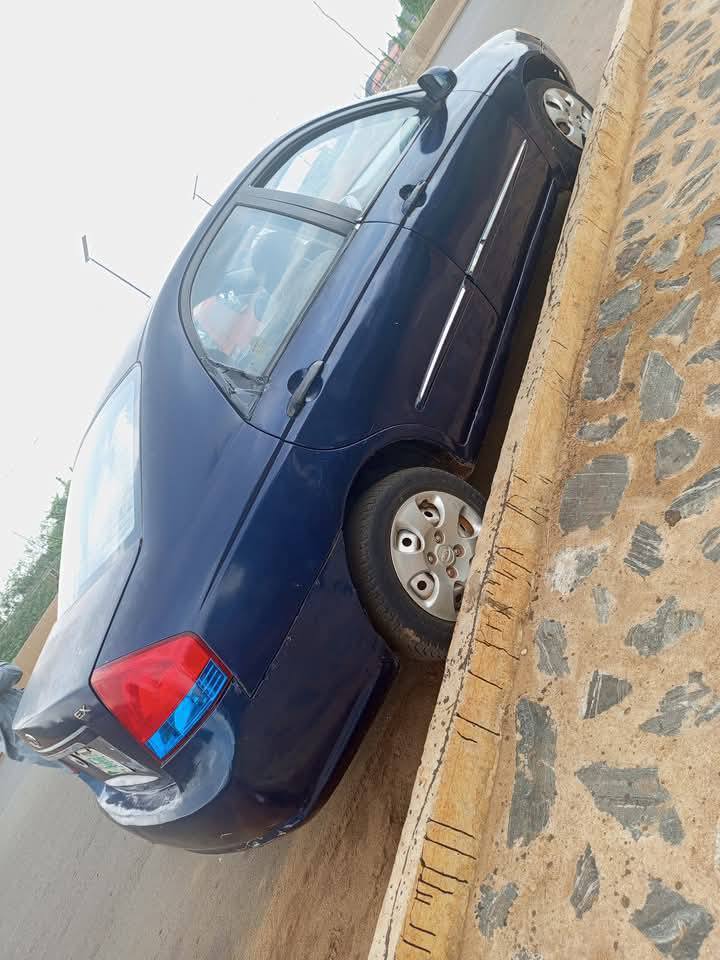 A picture of Kia cerato manual transmission .04 Engine and Gear. Very Clean