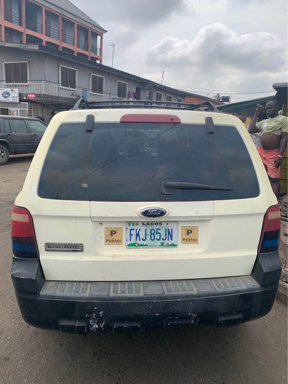 A picture of Ford escape