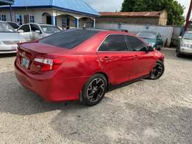 A picture of Camry 13