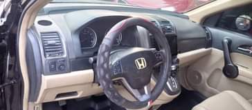 A picture of Clean Honda CR V 2009 model 2 6m net price