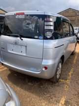 A picture of Toyota sienta