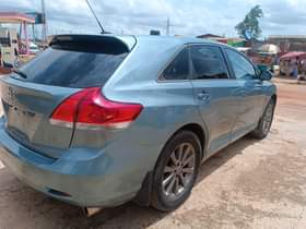 A picture of Clean as seen VENZA 2011 on belt just like tokunbo