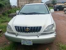 A picture of Clean body 2002 Model Rx300 Engine and gear blessed Exterior