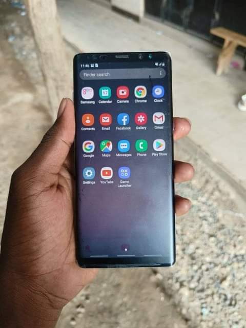 A picture of Samsung note8