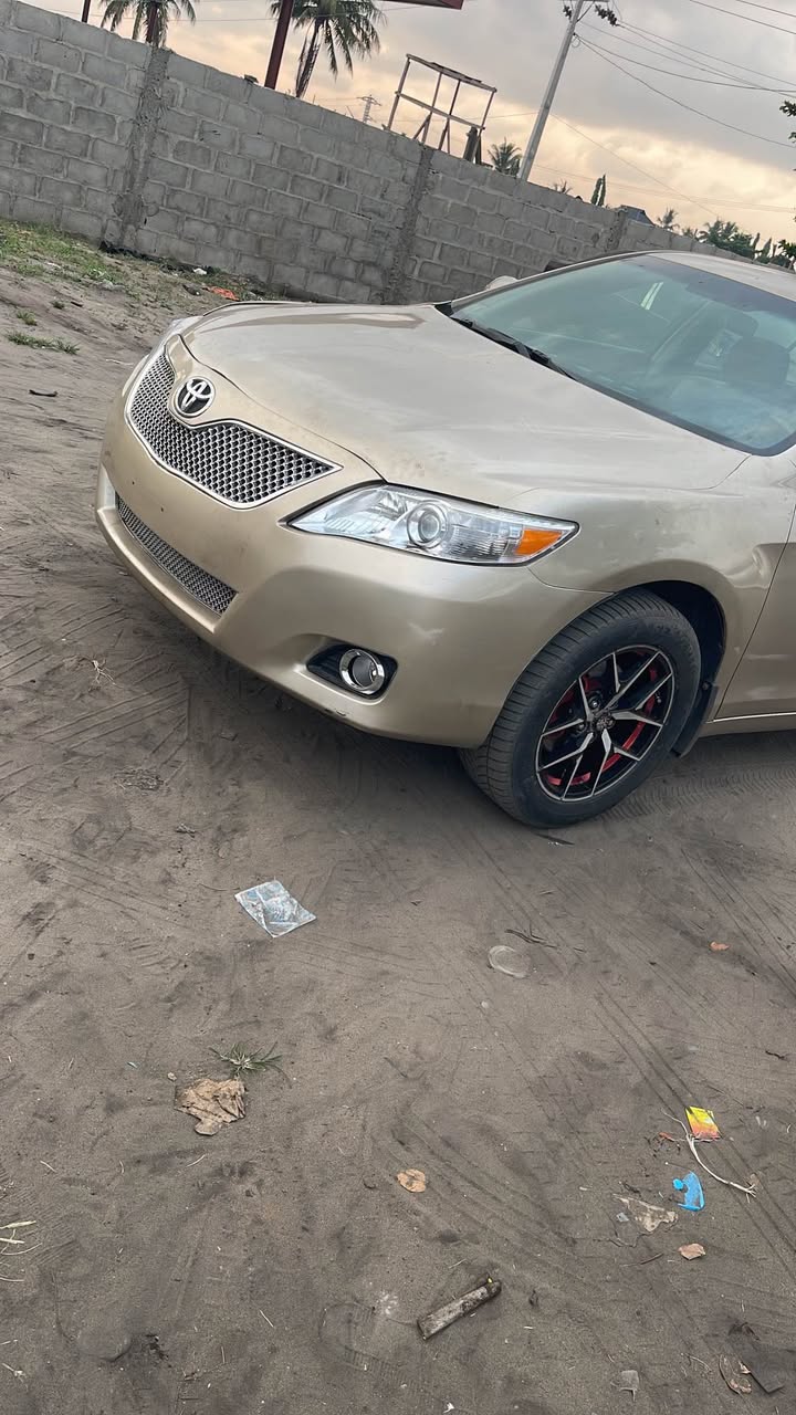 A picture of Toyota Camry car