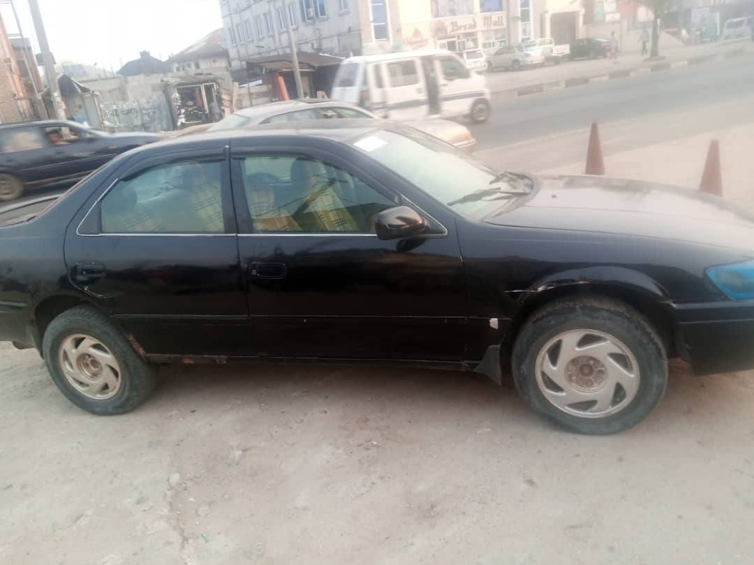 A picture of Drop light Camry 1 450m 08032339707