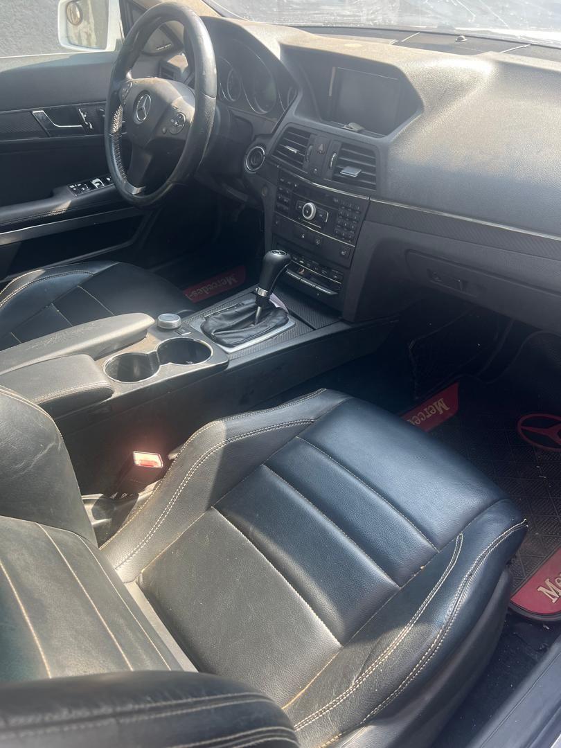A picture of 2010 Benz E 350 benz e 350