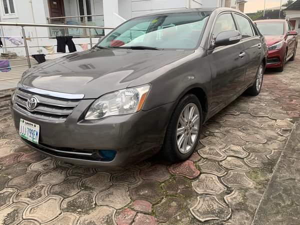 A picture of Toyota Avalon shep Buy and enjoy Everything working well Nothing