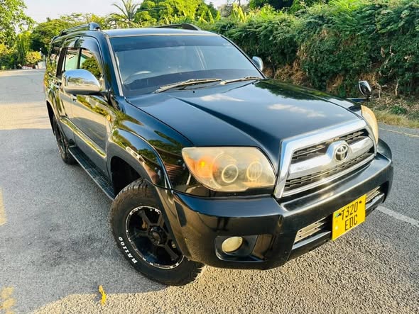 A picture of TOYOTA SURF EDC INAUZWA